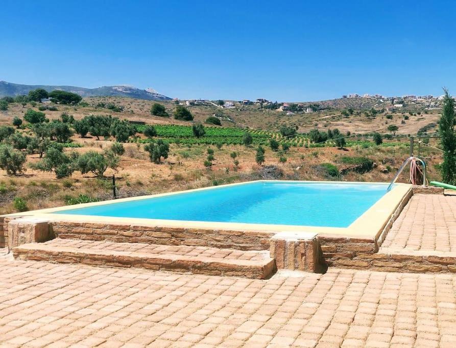 Appartement Summer House With A Pool Near Sea, Port & Airport à Rafína Extérieur photo